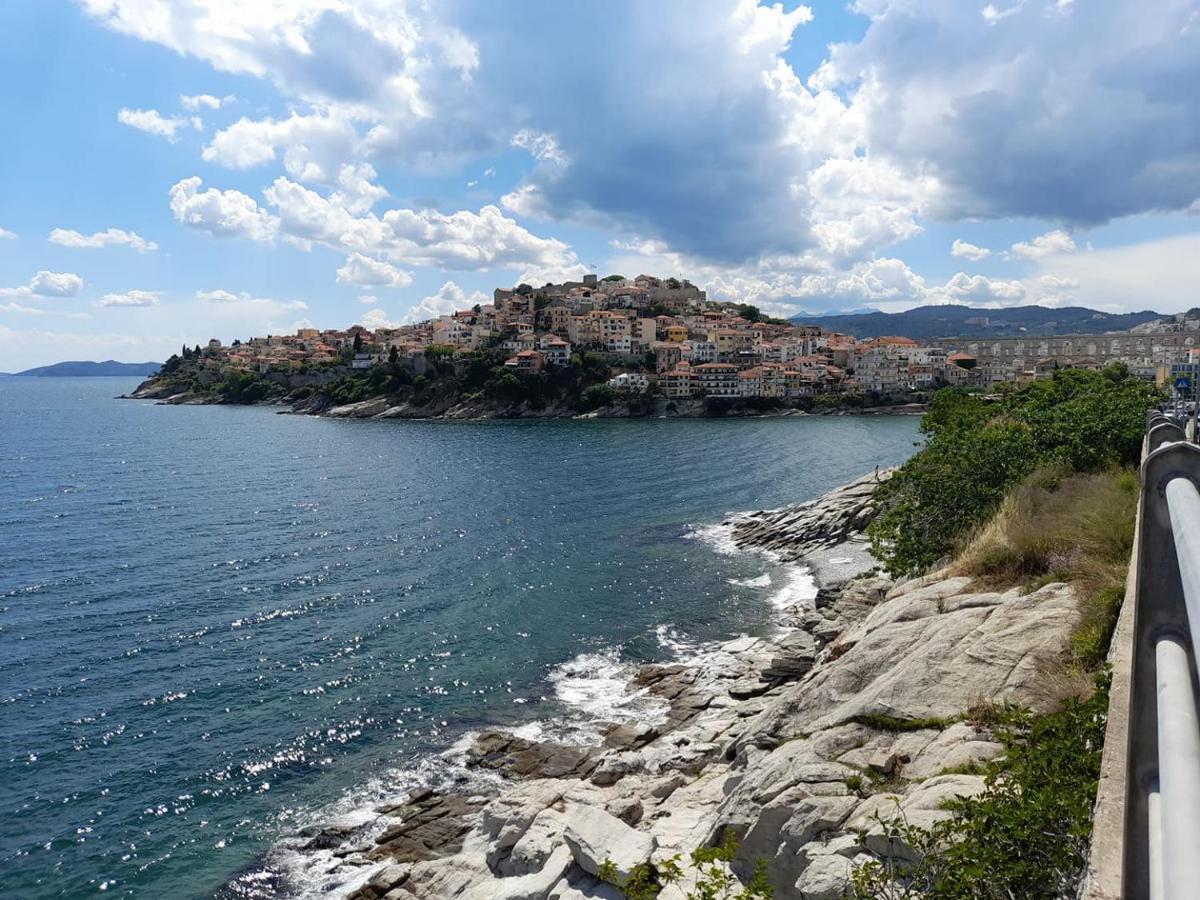 Globy Seaview Apartments Kavala Bagian luar foto